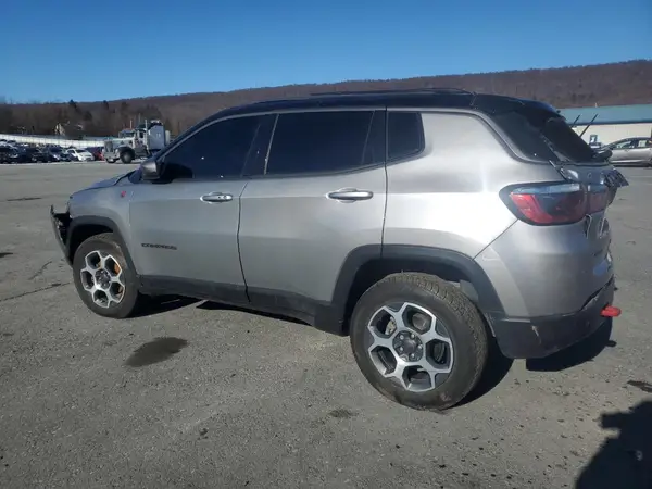 3C4NJDDB0NT115987 2022 JEEP COMPASS - Image 2