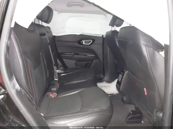 3C4NJDDB0NT190432 2022 JEEP COMPASS - Image 8