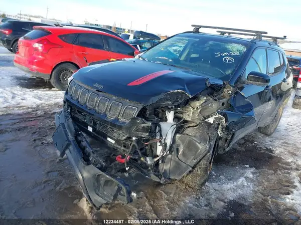 3C4NJDDB0NT200263 2022 JEEP COMPASS - Image 2