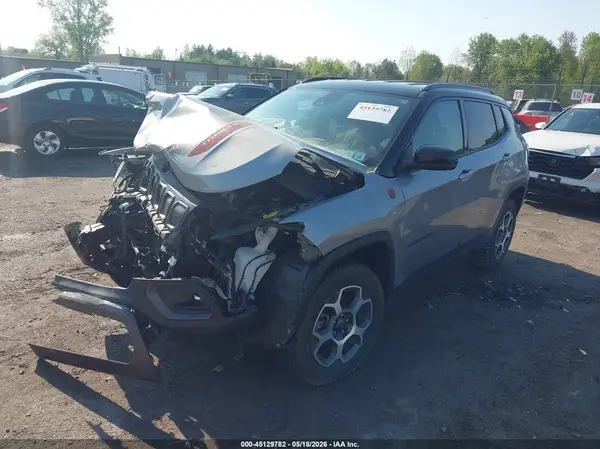 3C4NJDDB0NT208895 2022 JEEP COMPASS - Image 2