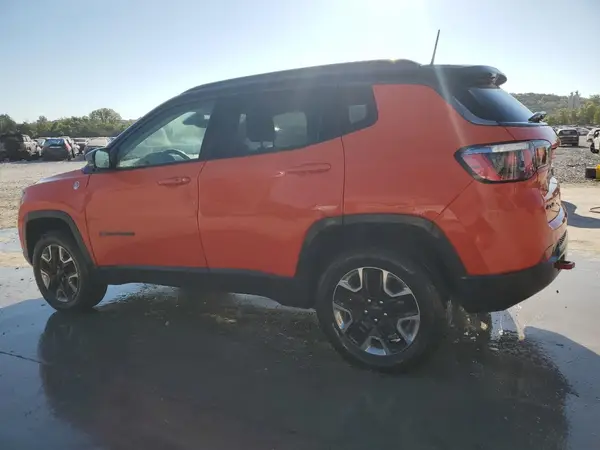3C4NJDDB1HT641064 2017 JEEP COMPASS - Image 2