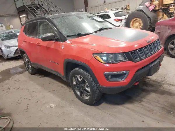 3C4NJDDB1HT646801 2017 JEEP COMPASS - Image 1