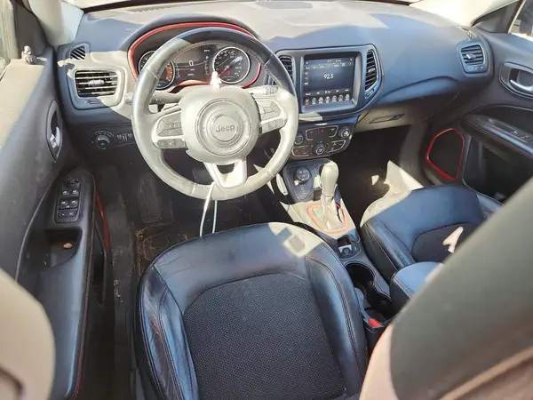 3C4NJDDB1HT659029 2017 JEEP COMPASS - Image 8