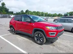 3C4NJDDB1JT130296 2018 JEEP COMPASS
