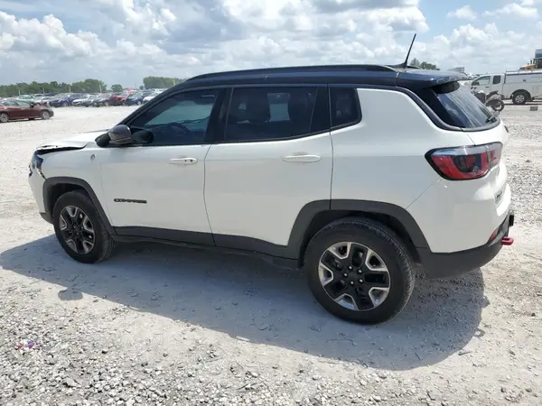 3C4NJDDB1JT136096 2018 JEEP COMPASS - Image 2