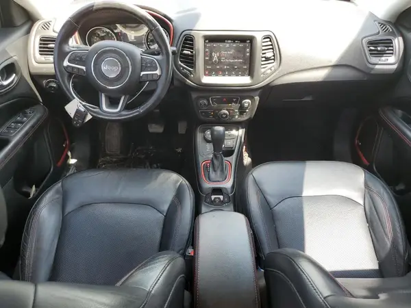 3C4NJDDB1JT136096 2018 JEEP COMPASS - Image 8