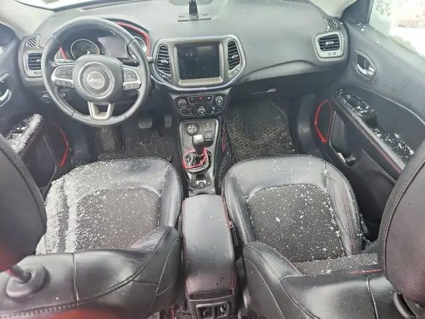 3C4NJDDB1JT199022 2018 JEEP COMPASS - Image 8