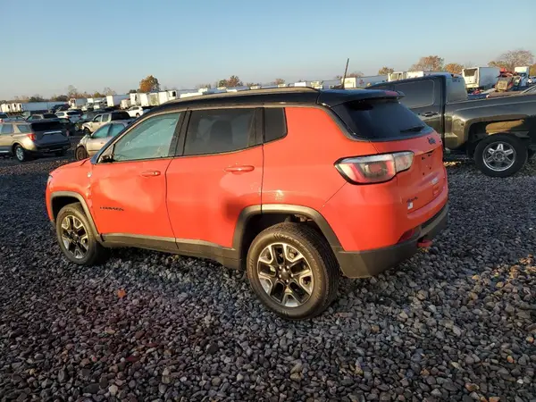 3C4NJDDB1JT206762 2018 JEEP COMPASS - Image 2