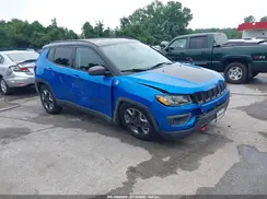 3C4NJDDB1JT212688 2018 JEEP COMPASS