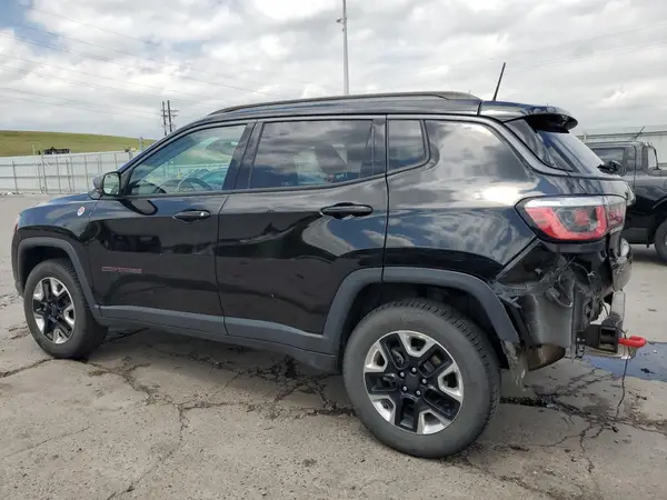 3C4NJDDB1JT265150 2018 JEEP COMPASS - Image 2