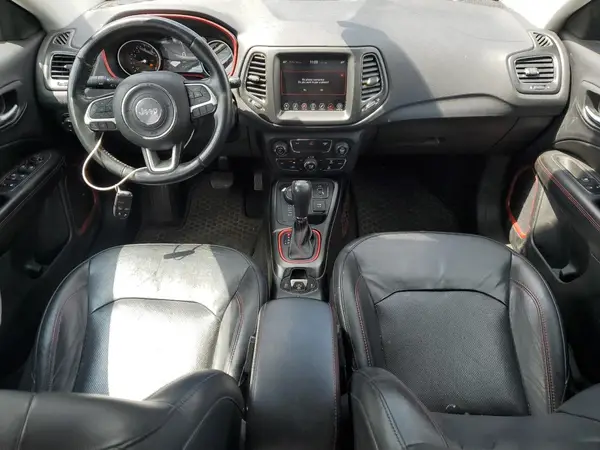 3C4NJDDB1JT265150 2018 JEEP COMPASS - Image 8
