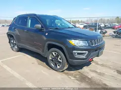 3C4NJDDB1JT330689 2018 JEEP COMPASS
