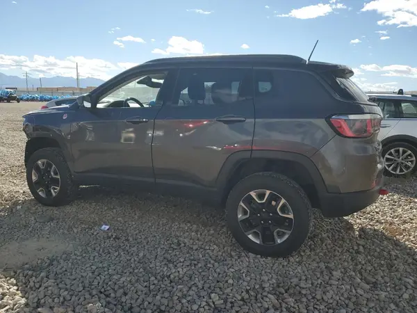 3C4NJDDB1JT331079 2018 JEEP COMPASS - Image 2
