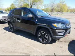 3C4NJDDB1JT343359 2018 JEEP COMPASS