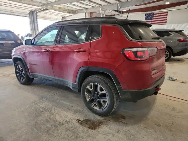 3C4NJDDB1JT346018 2018 JEEP COMPASS - Image 2