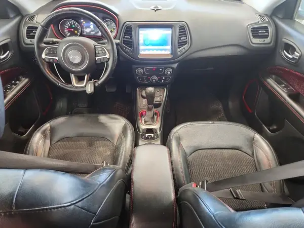 3C4NJDDB1JT346018 2018 JEEP COMPASS - Image 8