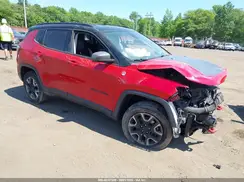 3C4NJDDB1JT361702 2018 JEEP COMPASS