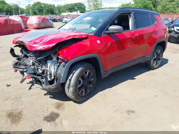 3C4NJDDB1JT361702 2018 JEEP COMPASS - Image 2