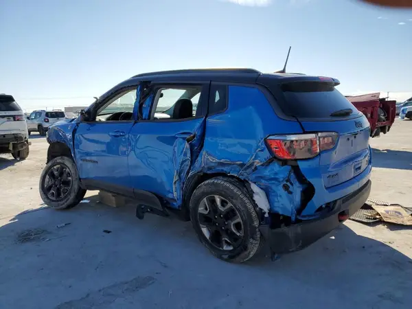 3C4NJDDB1JT454784 2018 JEEP COMPASS - Image 2