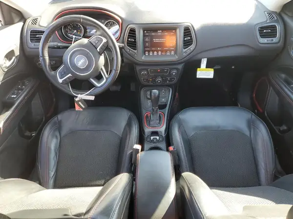3C4NJDDB1JT454784 2018 JEEP COMPASS - Image 8