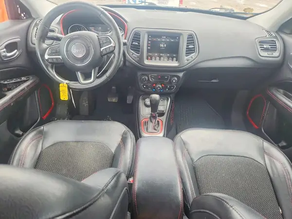 3C4NJDDB1JT454994 2018 JEEP COMPASS - Image 8