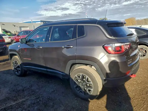3C4NJDDB1JT493584 2018 JEEP COMPASS - Image 2