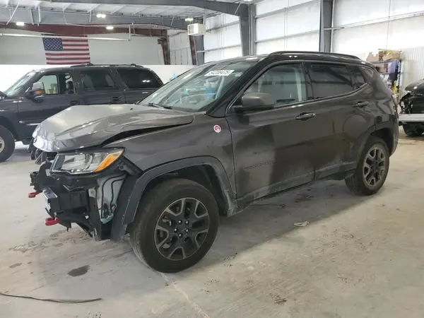 3C4NJDDB1JT501134 2018 JEEP COMPASS - Image 1