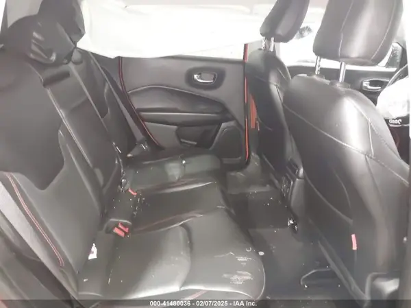 3C4NJDDB1JT501523 2018 JEEP COMPASS - Image 8