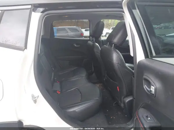 3C4NJDDB1KT618844 2019 JEEP COMPASS - Image 8