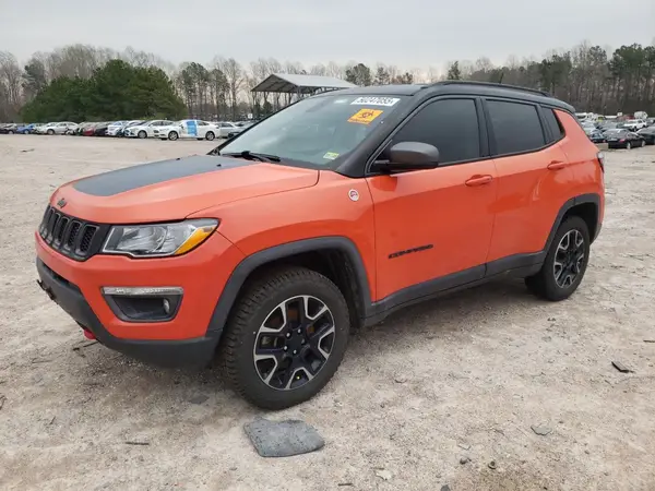 3C4NJDDB1KT628662 2019 JEEP COMPASS - Image 1