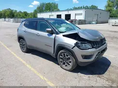 3C4NJDDB1KT645249 2019 JEEP COMPASS