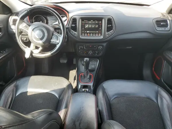3C4NJDDB1KT650080 2019 JEEP COMPASS - Image 8