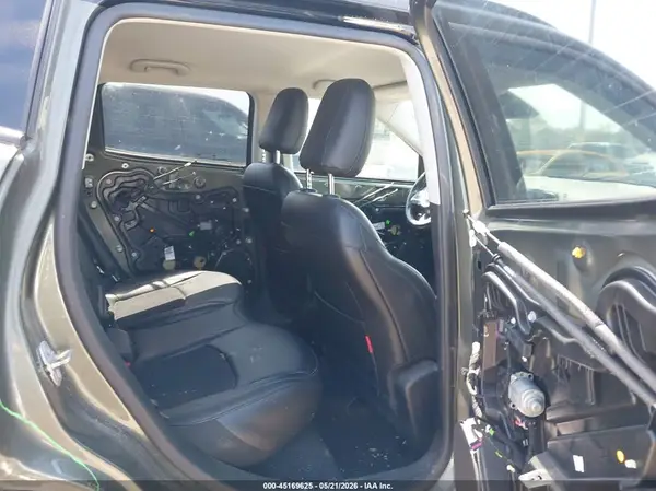 3C4NJDDB1KT682530 2019 JEEP COMPASS - Image 8