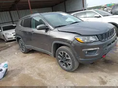 3C4NJDDB1KT688201 2019 JEEP COMPASS