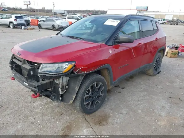 3C4NJDDB1KT712934 2019 JEEP COMPASS - Image 2