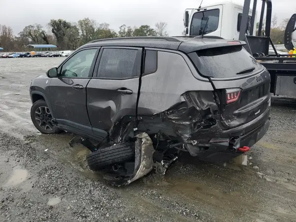 3C4NJDDB1KT721827 2019 JEEP COMPASS - Image 2