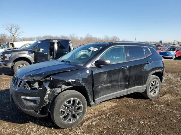 3C4NJDDB1KT727756 2019 JEEP COMPASS - Image 1