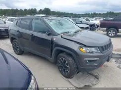 3C4NJDDB1KT740099 2019 JEEP COMPASS