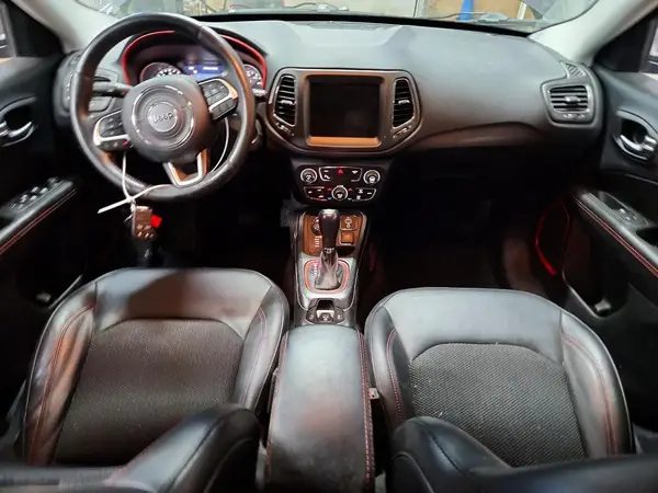 3C4NJDDB1KT747733 2019 JEEP COMPASS - Image 8
