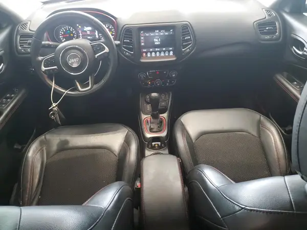3C4NJDDB1KT775676 2019 JEEP COMPASS - Image 8