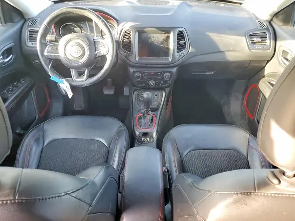 3C4NJDDB1KT775936 2019 JEEP COMPASS - Image 8