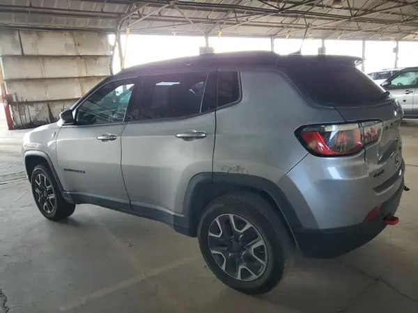 3C4NJDDB1KT780246 2019 JEEP COMPASS - Image 2