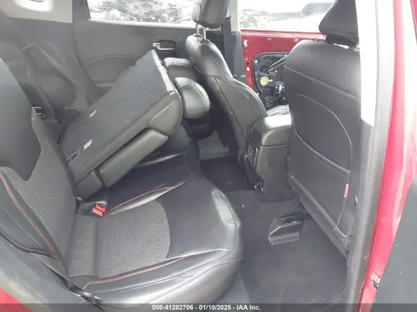 3C4NJDDB1KT780585 2019 JEEP COMPASS - Image 8