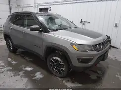 3C4NJDDB1KT790517 2019 JEEP COMPASS