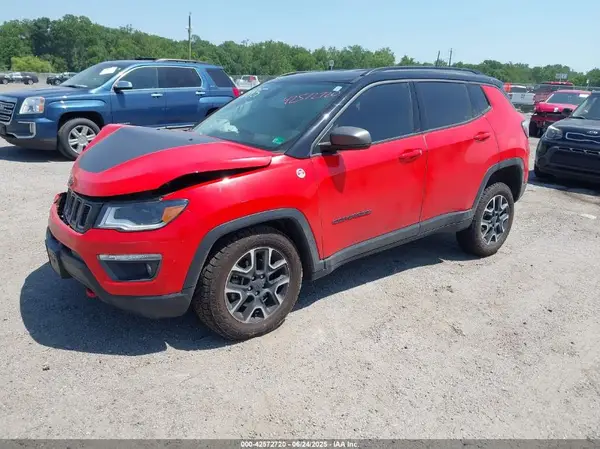 3C4NJDDB1KT793885 2019 JEEP COMPASS - Image 2