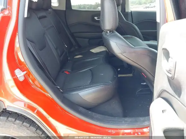 3C4NJDDB1KT793885 2019 JEEP COMPASS - Image 8