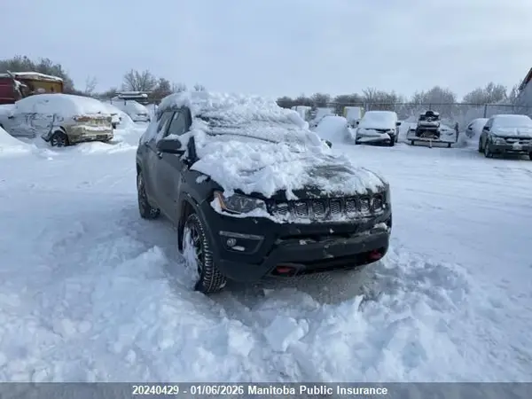 3C4NJDDB1KT800186 2019 JEEP COMPASS - Image 2