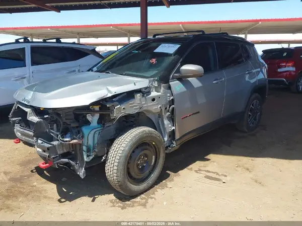 3C4NJDDB1KT812953 2019 JEEP COMPASS - Image 2