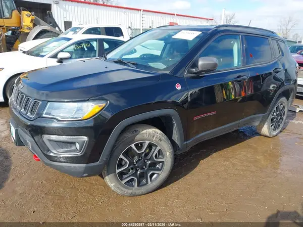 3C4NJDDB1LT127627 2020 JEEP COMPASS - Image 2