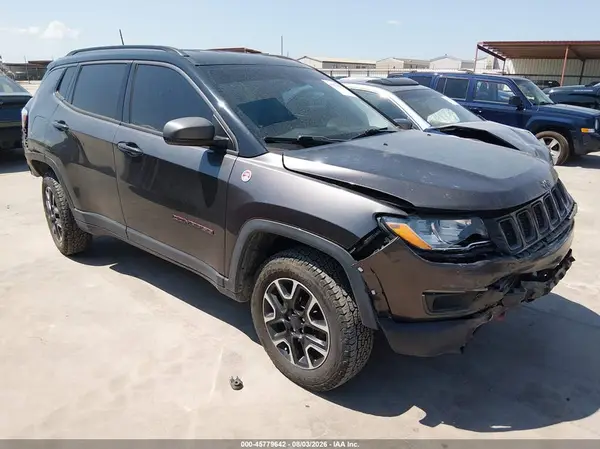3C4NJDDB1LT146663 2020 JEEP COMPASS - Image 1